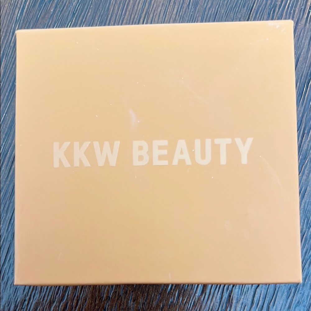 KKW Beauty Honey Blush